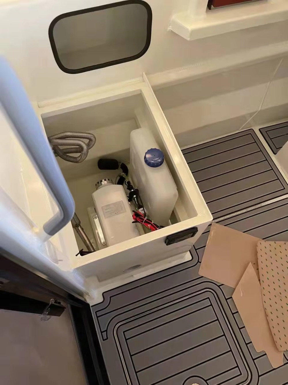 釣り船、小型ヨット、溶接構造、船舶用グレードのアルミニウム合 - Fishing Boat Aluminum のレビューと価格